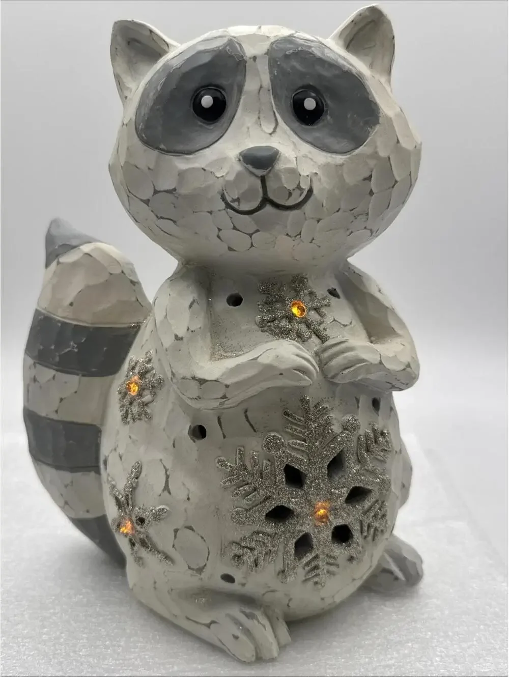 Cracker Barrel Lighted Raccoon LED Flicker Candle Woodland Christmas Lodge 10”